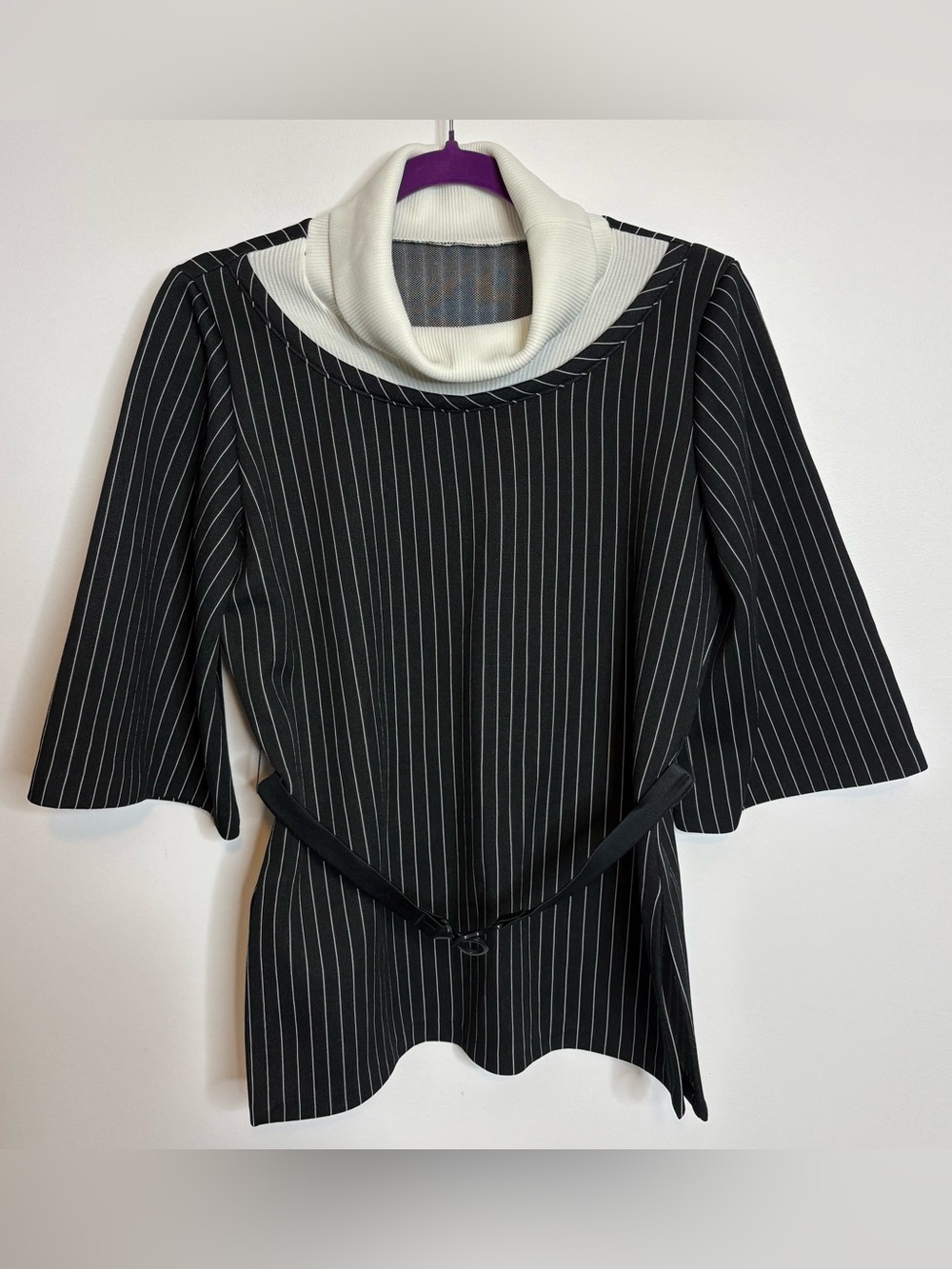 Vintage Black Pinstripe Tunic with White Cowl Neck Size M 70’s